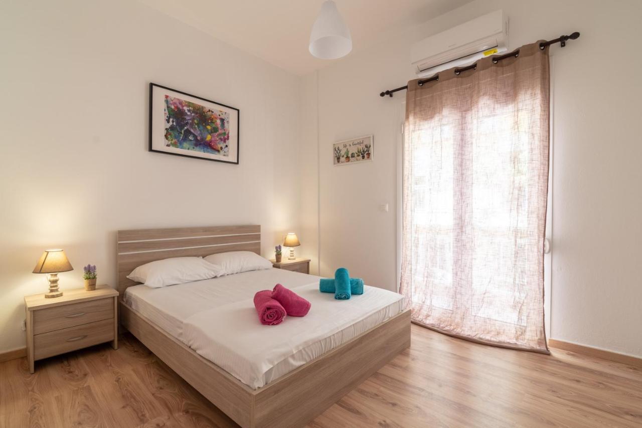 Modern Renovated Apt Next To The Beachfront Iraklion Buitenkant foto